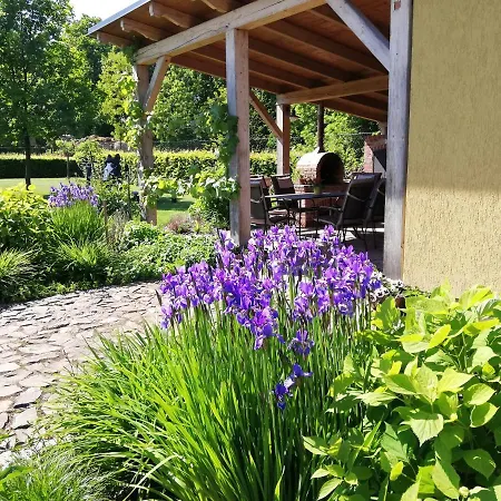 Rothschilduv Dvur Feriegård *