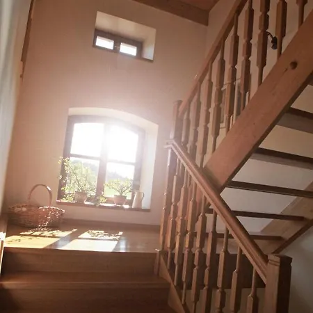 Rothschilduv Dvur Feriegård